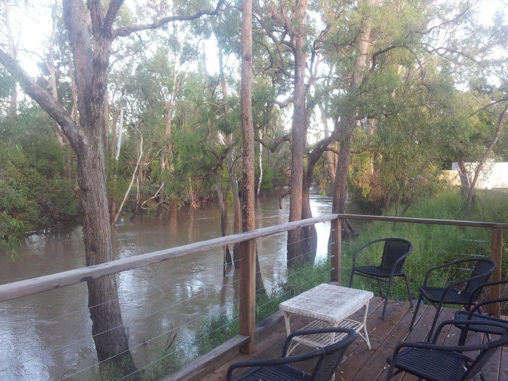 The Laurels Of Chinchilla Hotel Buitenkant foto